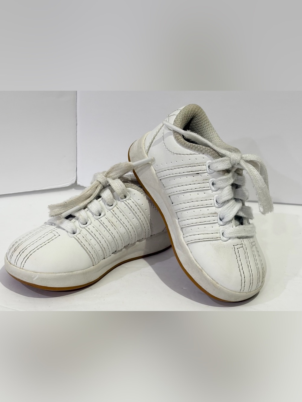 K Swiss Toddler Leather Sneakers - Classic Low-Top 4 1/2 EUC